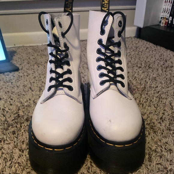 2” Docs - Picture 1 of 4